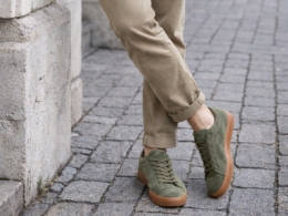 Hoe onderhoud je suede veterschoenen heren?