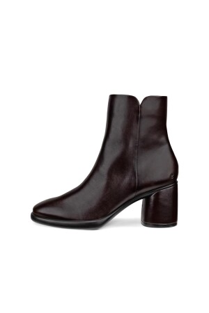 ECCO SculptedLX 55 potting soil 