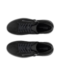 Move W black