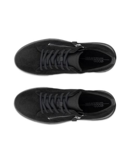 Move W black